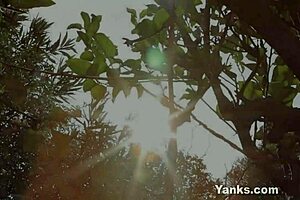 watch taliah mac climax outdoors?