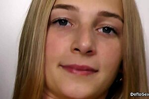 Teen virgin climaxes from intense fingering.