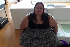 i, um, interviewed this ssbbw apple bomb behind the scenes.