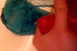 i cum in my girlfriend's panties