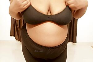 Sexy Indian girl from Jharkhand with big tits.