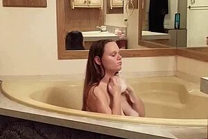 Bathtime Relaxation With Pregnant Wife Shadebunny