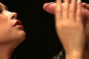 i'm gia grace, tatood asian teen, havin intense orgasm while fuckin 😍