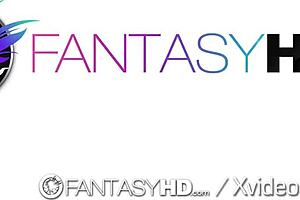 Flexible Rebel Lynn's Pussy Stretched By Big Dick.