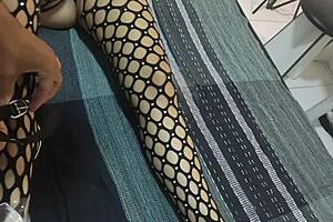 Vivi Chegou Cansada E Eu Como Ótimo Maridão Acabei Chupando Ela