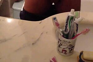 128fe54c-2061-4c3f-a2ca-d475ad6605f3 video of young guy showing off his great skills with the masturbation tool