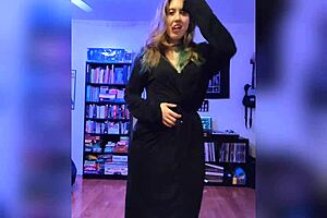 Rock and roll strip in black lingerie, teasing with big ass