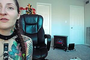 I watch this alternative girl masturbate bound in bondage