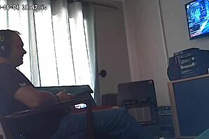OMG, spycam caught my girlfriend sucking her stepbrother's cock! 😱