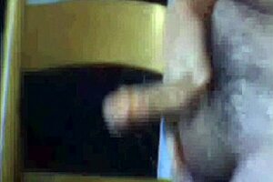 Pajero de cordoba shows short dick on webcam