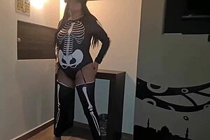 Halloween Slut Gets Fucked In Costume