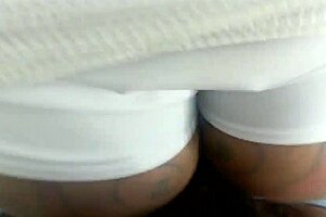 Nutting on that bubble butt while it twerks.