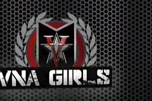 wet milf dee siren sucking big cock