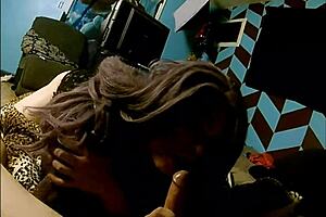 Watch me sucking that young hung trans for thick cum