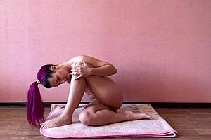 sensual nude yoga in full silence