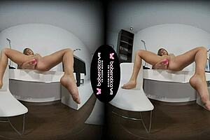 Is solo girl miledy moaning while masturbating in vr?