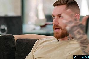 Zak Bishop Tops Johnny Hill