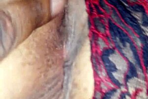 A confused intercourse of the oral sex with a curvaceous woman