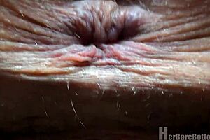 Brooks Flower Fondle with Ass Spreading Demonstration