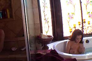 Faye Reagan And Victoria Valentino - Cougars Love Kittens