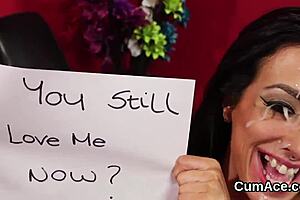 Foxy Peach Swallows Jizz Load on Her Face