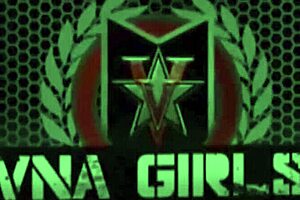 Penny Pax says, watch me tease you while masturbating on the sofa?