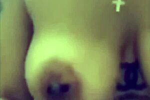 mulata paola masturbates in the bathtub and cums hard