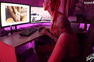 deutsche amateurin anni angel bewertet deinen schwanz und masturbiert dabei