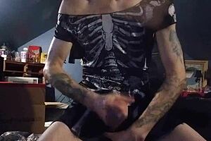 Whitecockolate Shemale Fingered and Masturbated by Maledom