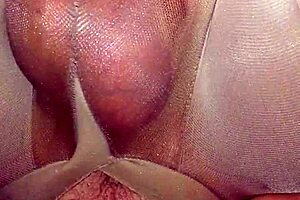 Huge Ass Pounded Until Squirting With Dildo