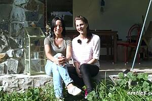 exhibitionist shopping trip with sara and mia showing off their bodies