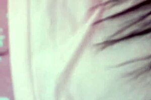 o marido dela foi pro bar e aproveitei pra chavecar a visinha