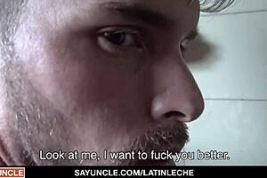 latinleche - latino renovator sucks cock as extra service