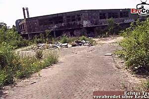 Echtes Sextreffen Mit Deutscher Rothaarigen Amateur Teen 18+ Schlampe Von Der Straße