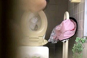 uhh, i think this japanese toilet vid part 2 gonna be real weird n wild