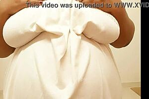 i'm showing off my big tits and boobs, sexy and natural.