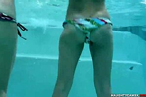 Intense Booty Shaking Underwater In HD