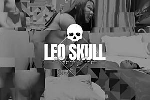 amiga da mulher foi em casa e olha o que aconteceu 😈