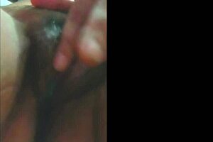 Mature latina milf masturbates to squirt