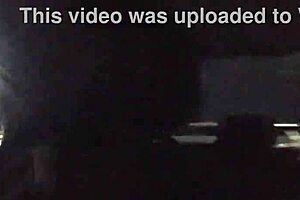 dogging - esposa transa com estranhos em p�blico e corno observa enquanto filma