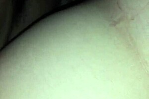 xuất tinh lên mu lồn vk