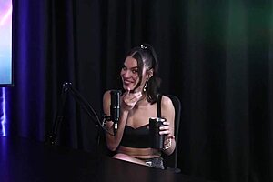 O Ex-Namorado Ensinou Ela Como Dar O Cu E O Prazer No Anal - Debora Andrade Sheer Red