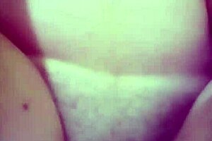 Gostosa Sends Leaked Video to Lover