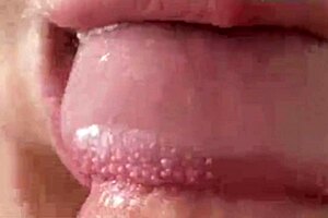 Want to see some chupadas with that african beauty?