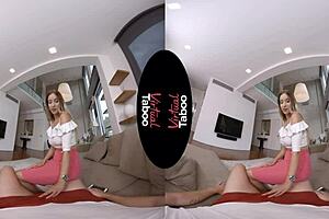 Meet this hot babe in a very powerful and sensual Virtual Reality XXX