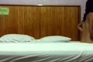 Flaquita De Tapa Gets Creampie In Amateur Fucking