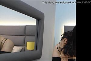 Kendraparker shows sexy buttocks webcam!