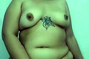 Touch your dick, chubby latina jerking off 😏