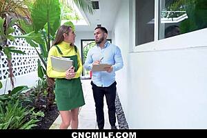 Home Inspector Uses Stepmom And Stepdaughter In Hardcore Inspection