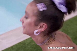 i'm geishakyd, curly haired, getting off on hard cockk